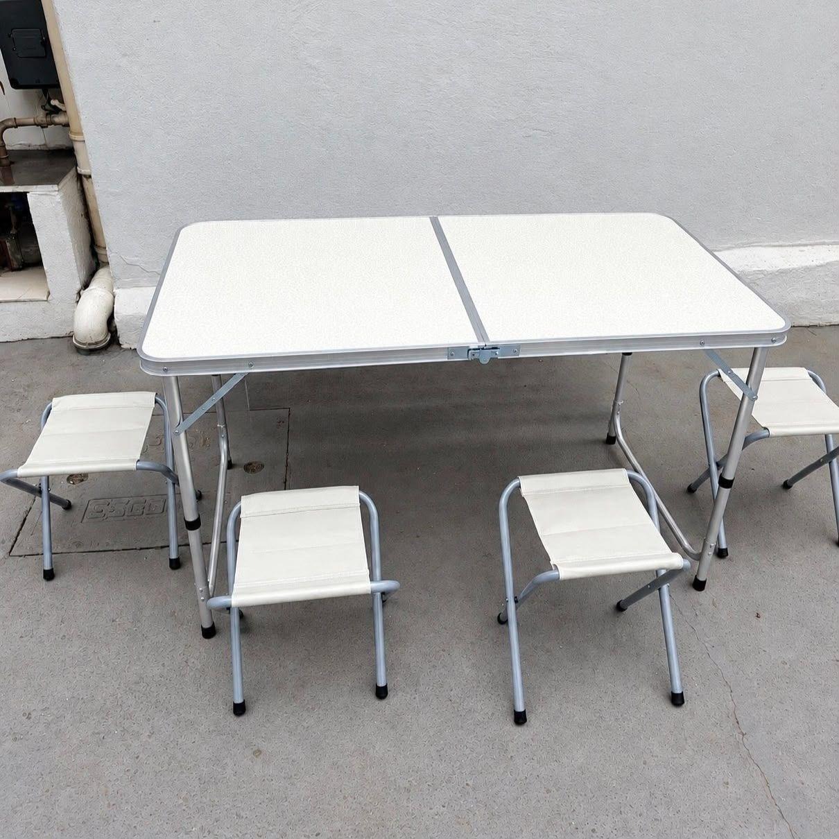 A MESA QUE SALVA O DOMINGÃO