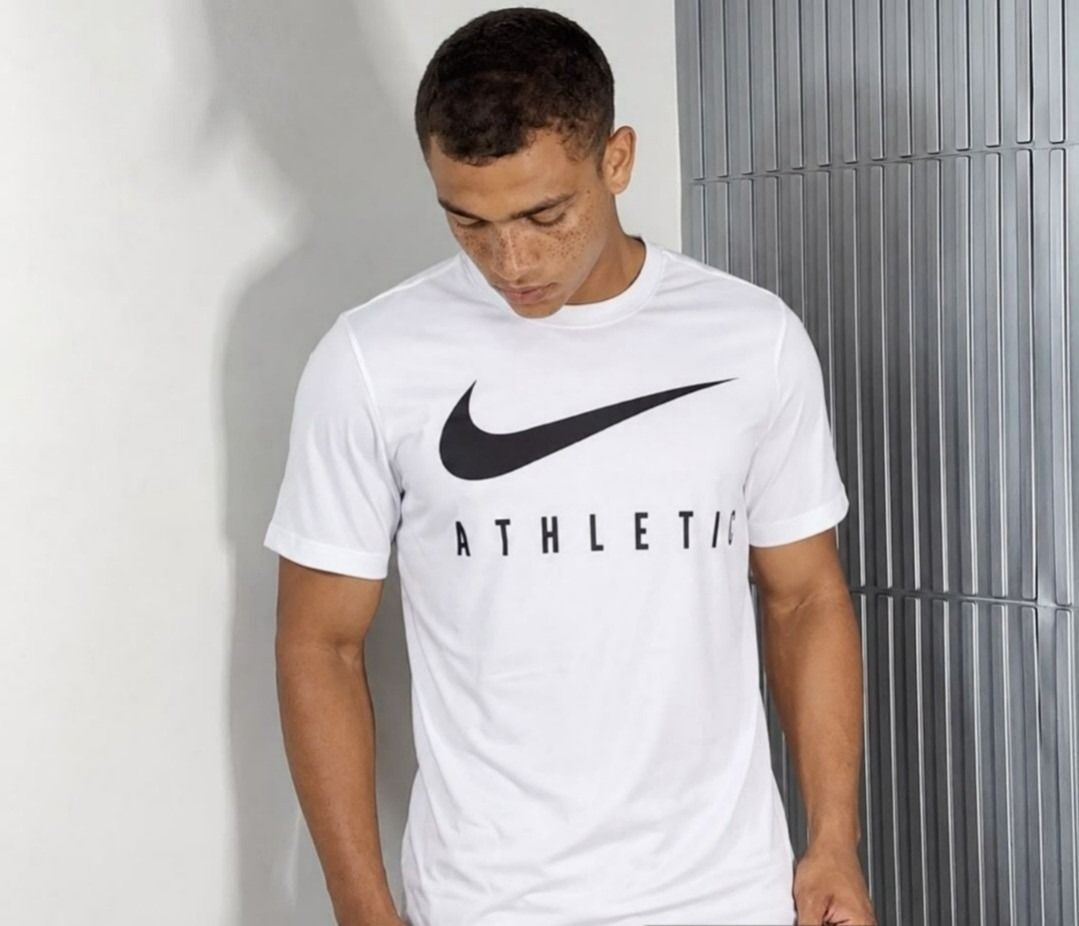 Camiseta Dri-Fit Nike Athletee