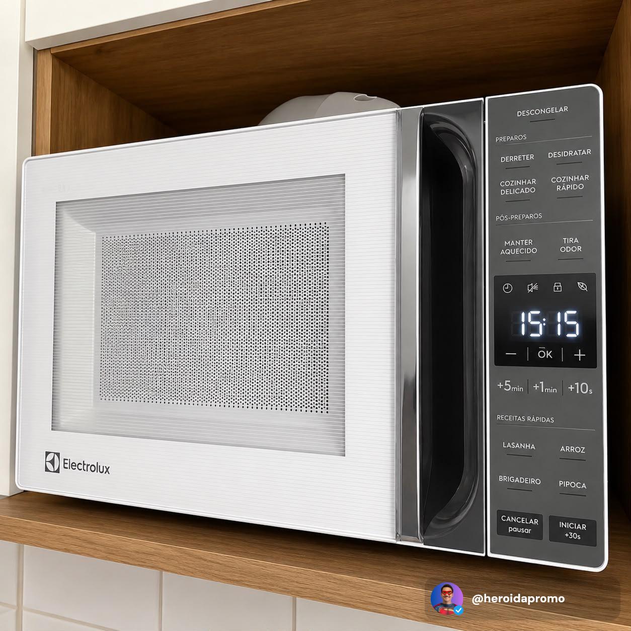 Micro-Ondas Inox Electrolux 23L 127V