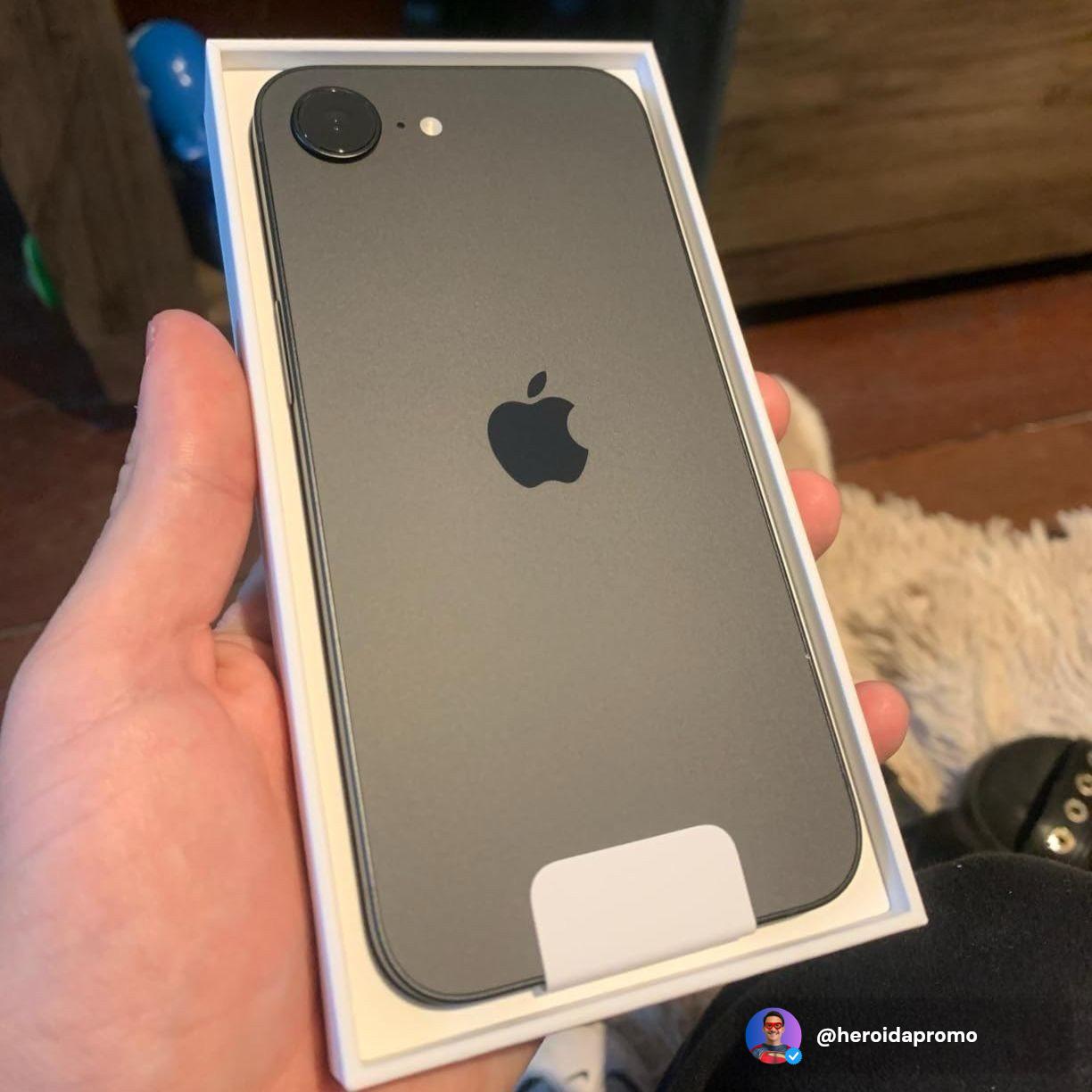 Smartphone Apple iPhone 16e 128 GB