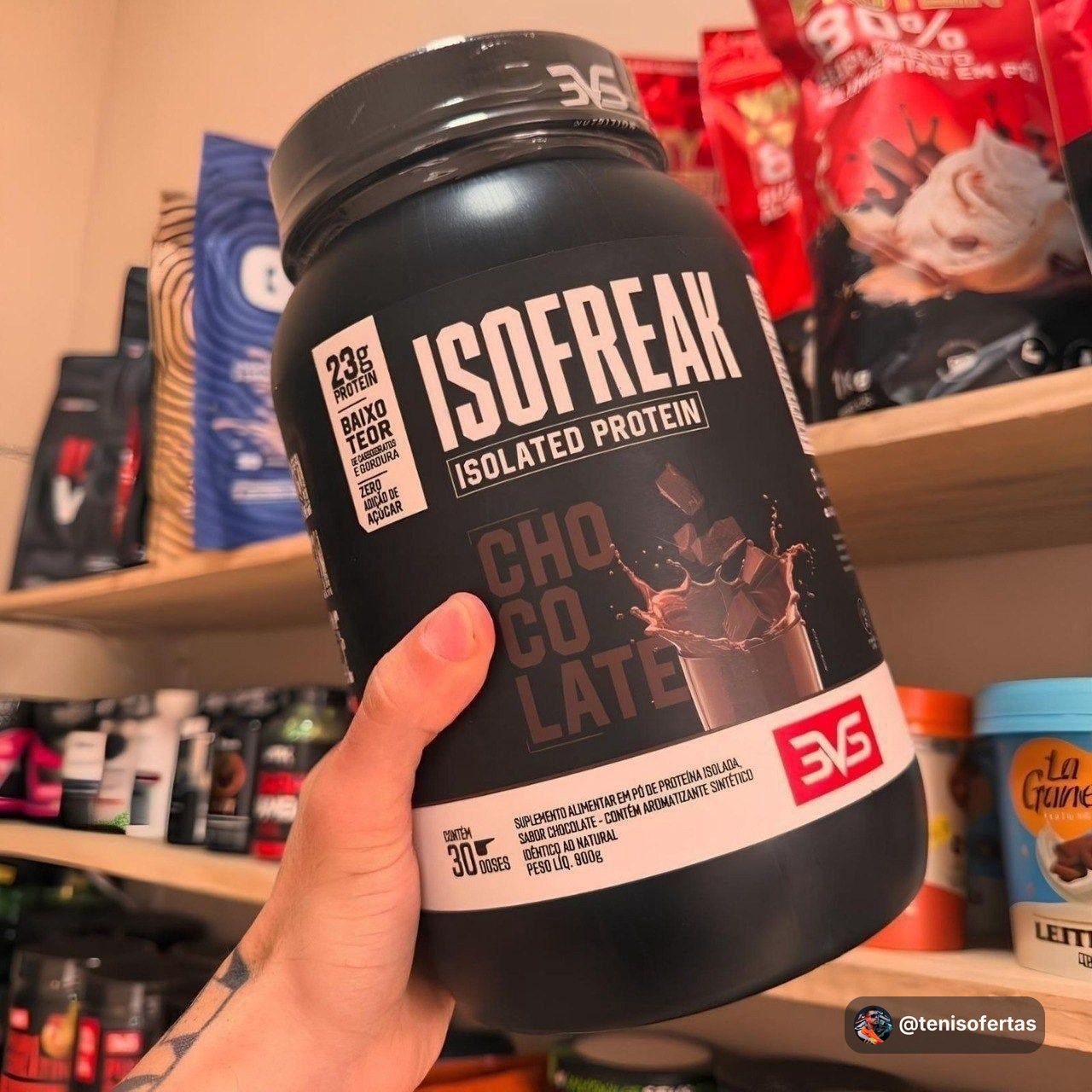 Whey isolado isofreak 900g sabor chocolate formula avancada com 23g de proteina por dose