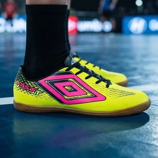 CHUTEIRA DA UMBRO PARCELADINHA