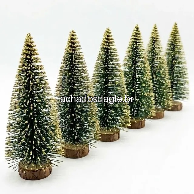 Kit 6 Árvores de Natal com Base de Madeira